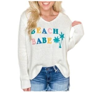 Women’s Simply Southern White Beach Side White Sweater Small Medium like new